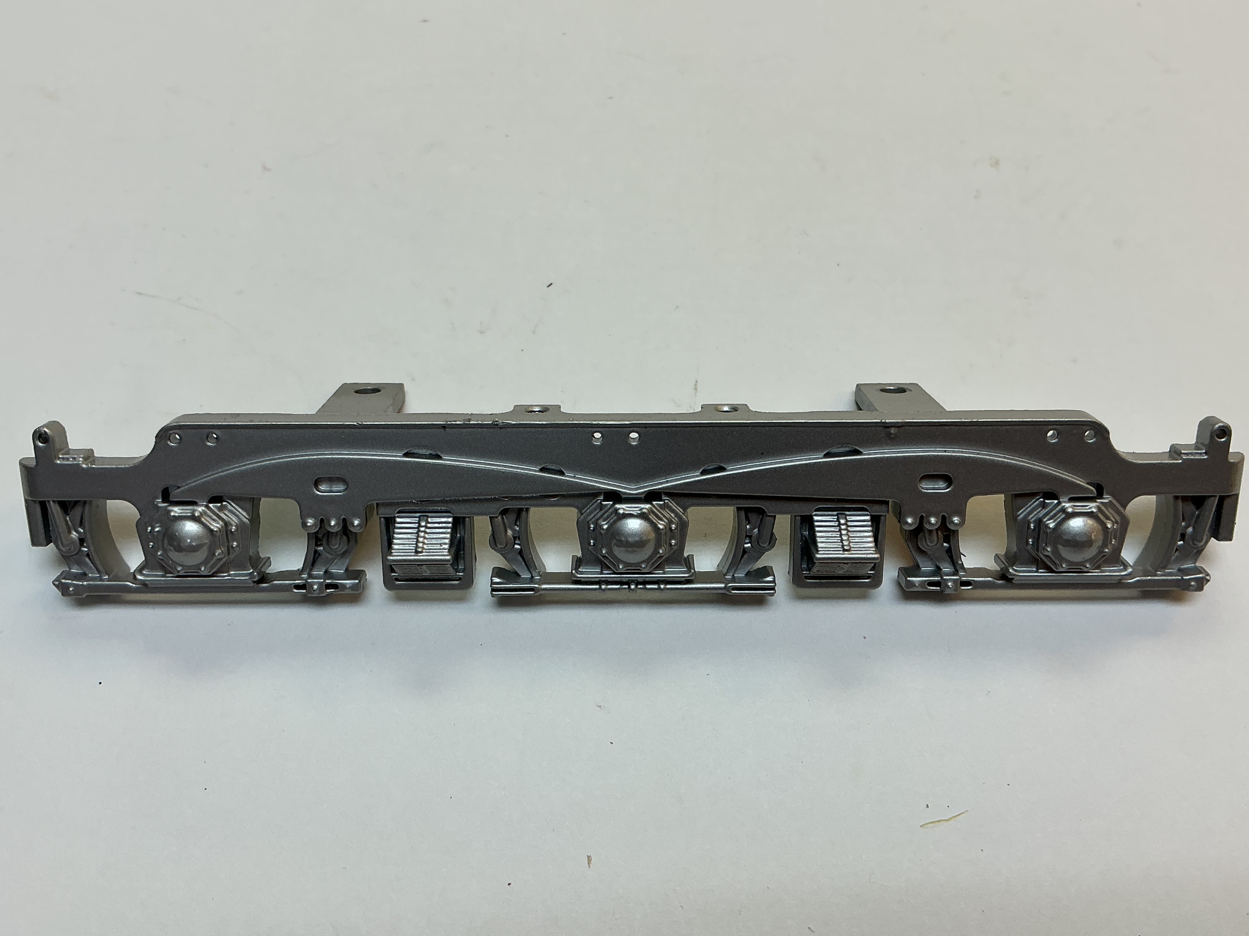 SIDE FRAME / 3-AXLE / BSILVER / LH OR RH / PREMIER FM ERIE BUILT