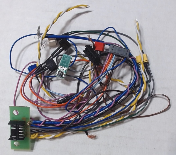 PCB / TETHER CONNECTOR / 10-POSITION / W/PS 2 TACH READER / PS2 5VOLT / PREMIER CAB FORWARD 4-8-8-2