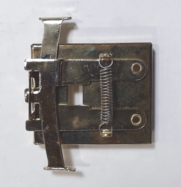 ROOF LATCH / BRASS / TINPLATE STANDARD GAUGE BLUE COMET & GIRARD CARS