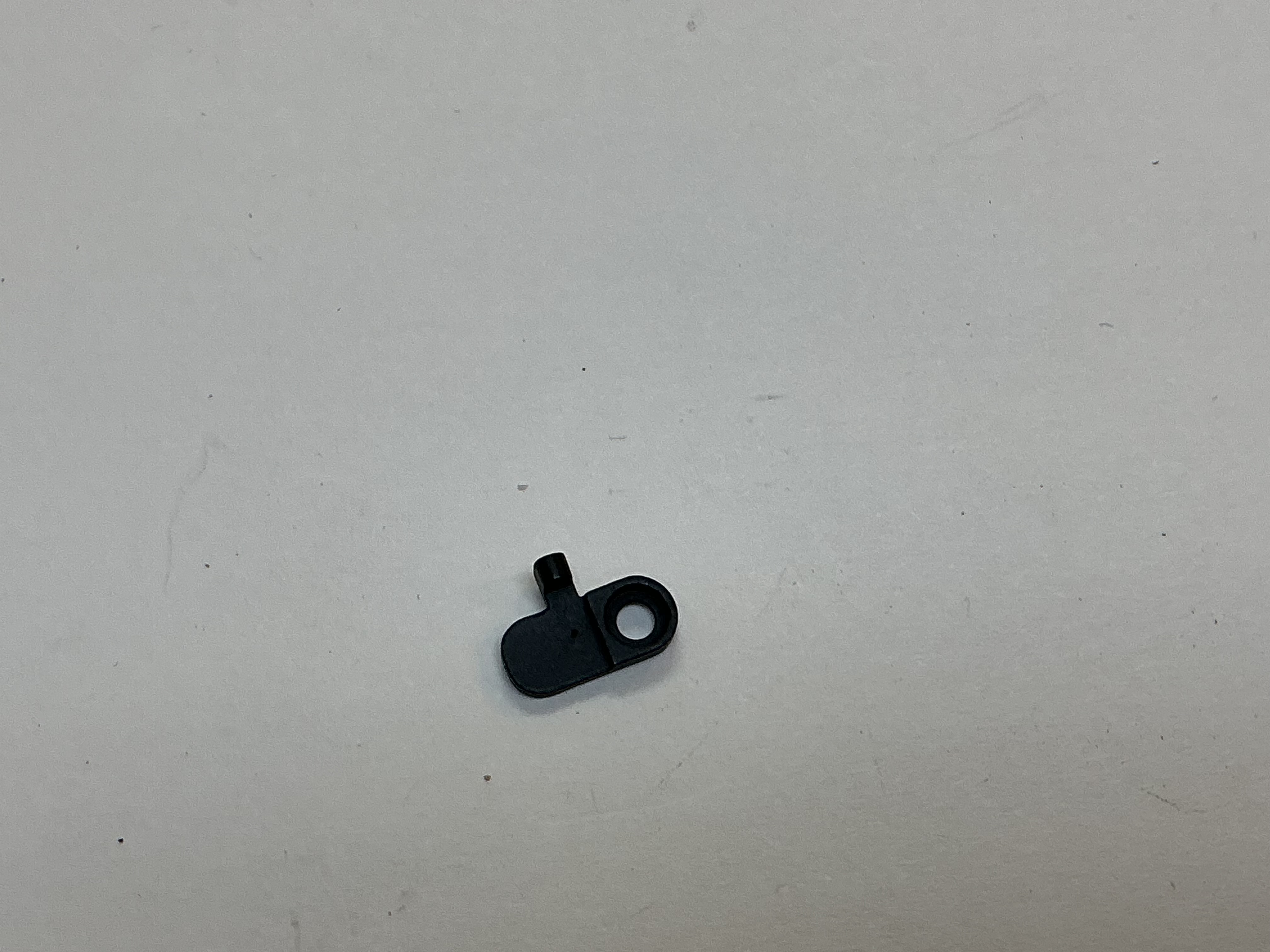 CAB APRON HINGE / MIDDLE PIVOT / RH / BLACK / PREMIER ATSF NORTHERN 4-8-4