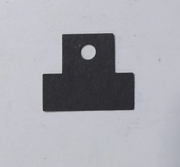 PICK UP INSULATOR / BOTTOM / 18.6mm W x 15.75mm L / T-SHAPED / TENDER / PREMIER 4-4-0 AMERICAN 