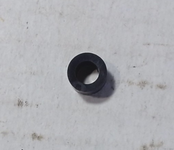 SPACER / PLASTIC / 8mm O.D. x 5mm I.D. x 5mm L 