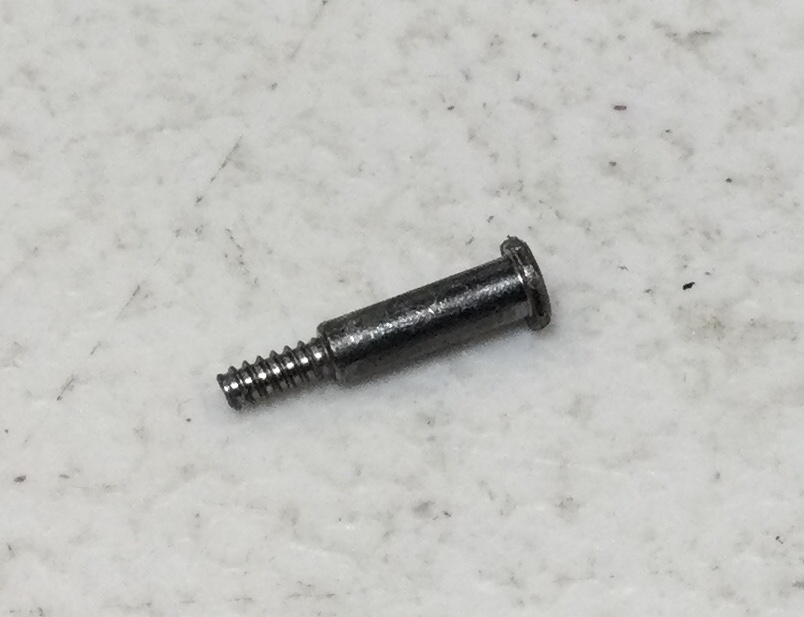 SHOULDER SCREW / 13.1mm L / RADIUS ROD MOUNT / RAILKING ONE GAUGE BIG & CHALLENGER