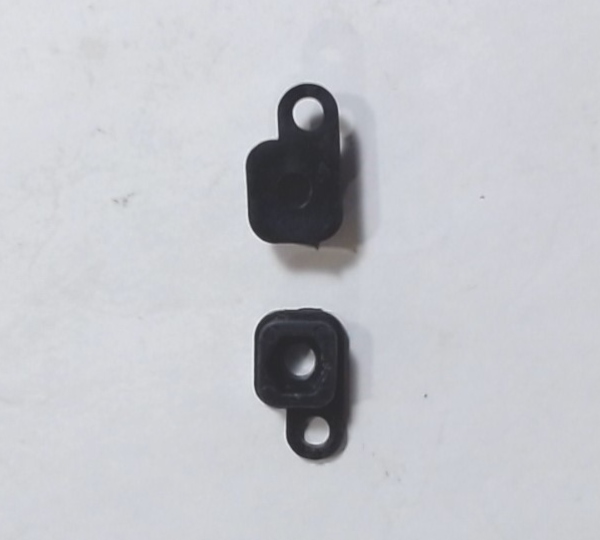 PICK UP INSULATOR / TOP / OFFSET TAB / RIGHT / 5.6mm THICK / ALTERNATE BD0000035