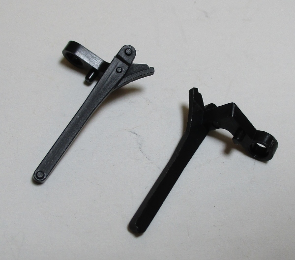 BRAKE SHOE / LH / MIDDLE DRIVER / PLASTIC / PREMIER K-4s 4-6-2