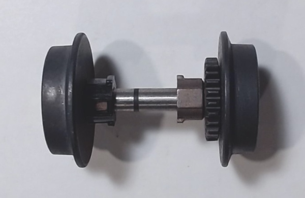 WHEEL & AXLE ASSEMBLY / HI-RAIL / INSULATOR AWAY FROM GEAR / 3/2 FEATURE TRUCKS