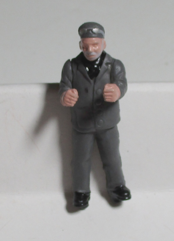 FIGURE / ENGINEER / EUROPEAN / STANDING / PREMIER BR44 & SNCF 150X