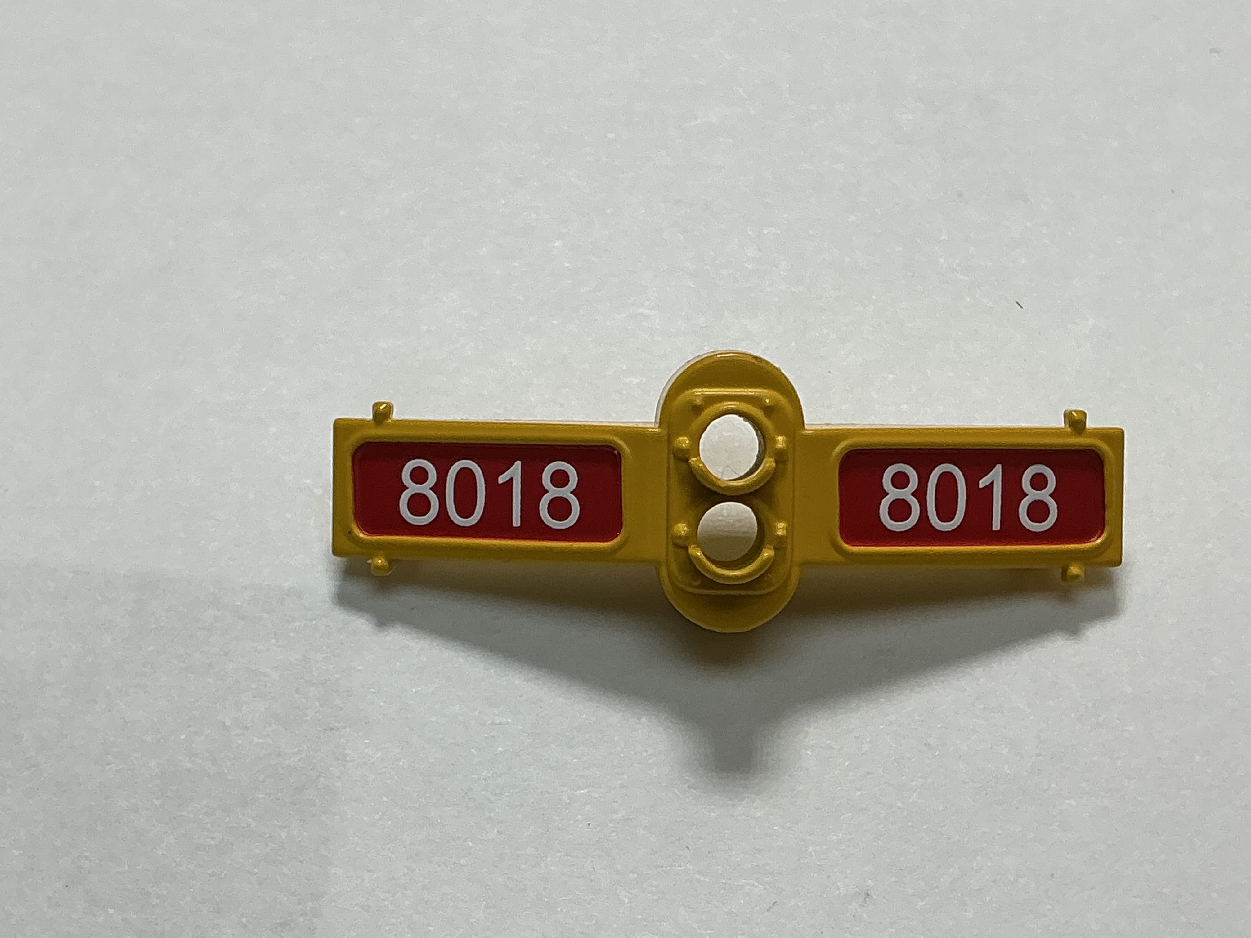 NUMBER BOARD / FRONT / W/HEADLIGHT HOUSING / YELLOW / #8018 / PREMIER SD60M