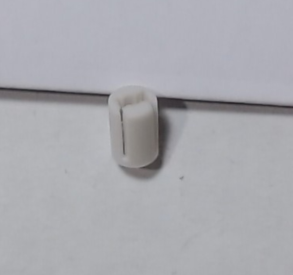 LAMP SOCKET / WHITE / RAILKING NON-POWERED SUBWAY CARS