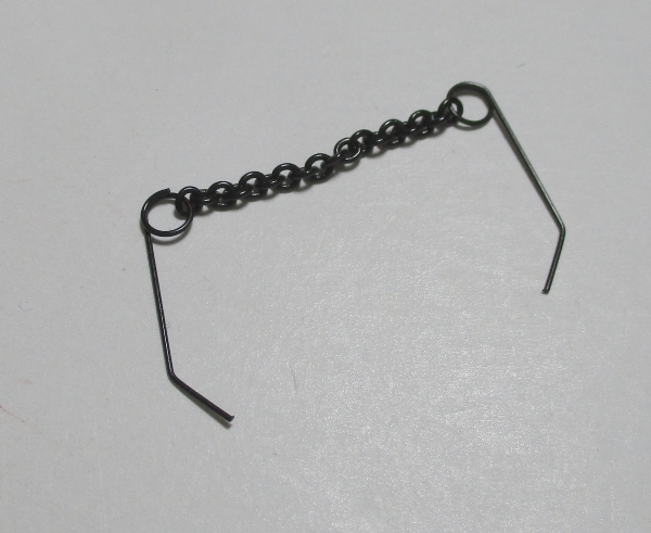 CHAIN / TENDER TRUCK TO FRAME / BLACK / W/2 RETAINERS / 27mm L / PREMIER STEAM LOCOMOTIVES 