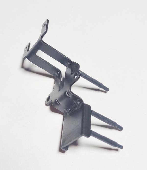 BRACKET / WIRE ROUTING / 3 BENDABLE TAB / PREMIER 0-8-0