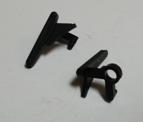 BRAKE SHOE / LH / REAR DRIVER / PLASTIC / PREMIER K-4s 4-6-2