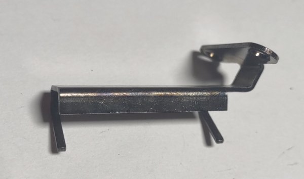 BRACKET / WIRE ROUTING / 2 BENDABLE TABS / PREMIER 0-8-0