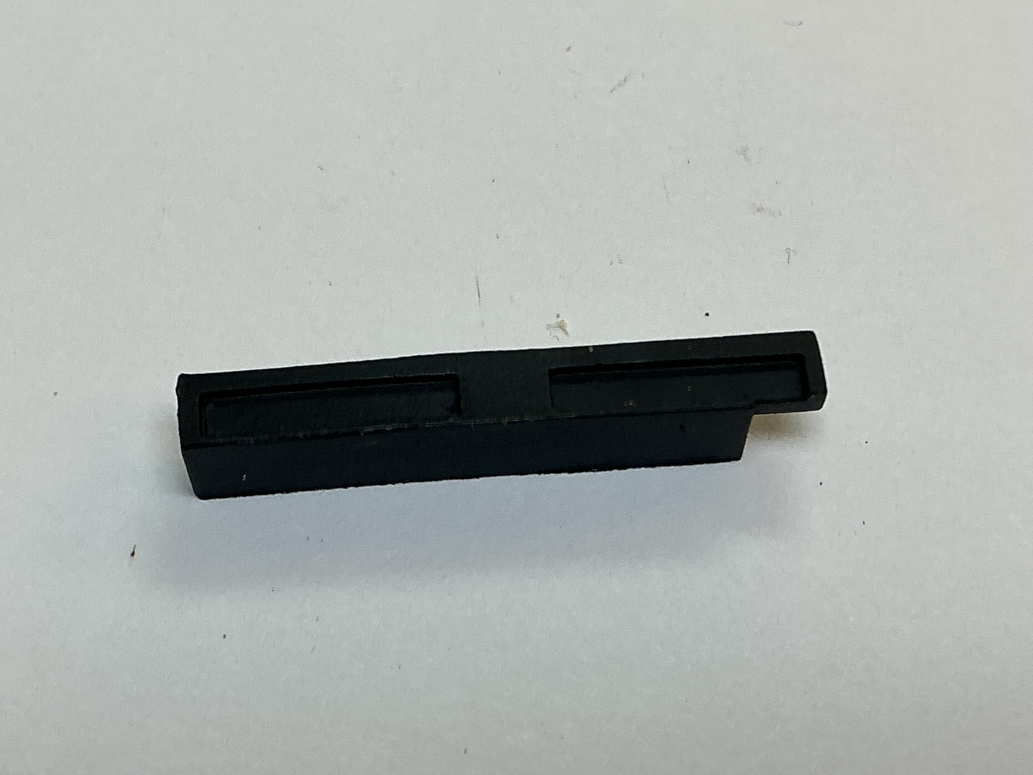 CAB WINDOW GUIDE / STAMPED / LH TOP / PREMIER ATSF NORTHERN 4-8-4