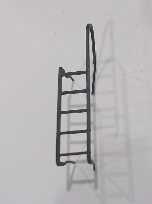 LADDER / GREEN / TENDER / W/ONE CURVED RAILING / PREMIER PACIFIC 4-6-2