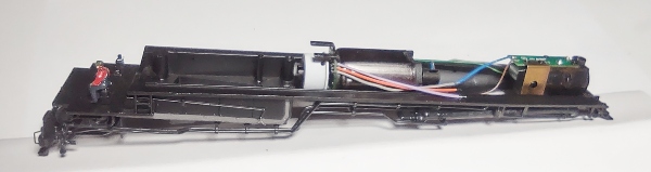 SHELL / BOILER / BOTTOM HALF / W/MOTOR & SMOKE UNIT / BLACK UNDERBODY / HO SCALE CAB FORWARD 4-8-8-2