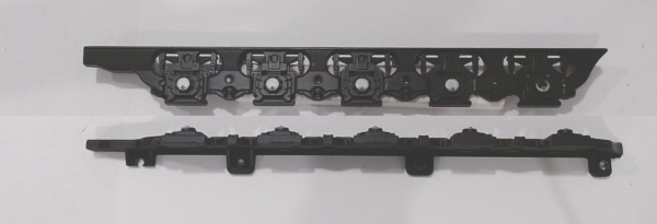 SIDE FRAME / 5-AXLE / CENTIPEDE / RH / BLACK / PS 2 & 3 / SILVER BEARING CAPS / PREMIER BIG BOY 4-8-8-4 / PREMIER CHALLENGER 4-6-6-4