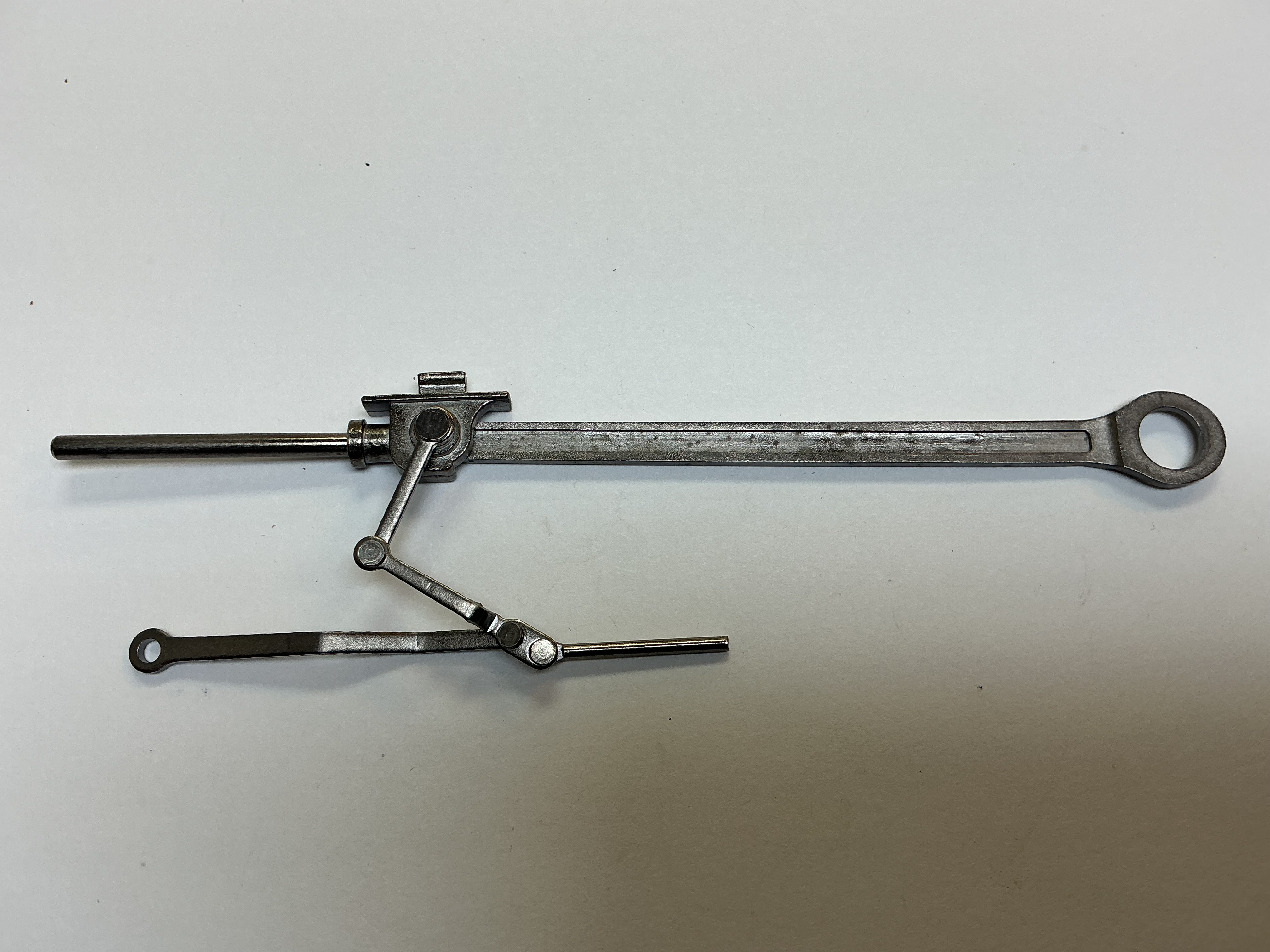 MAIN ROD & CROSSHEAD ASSEMBLY / LH SIDE / BLACKENED / PREMIER J-1 2-10-4