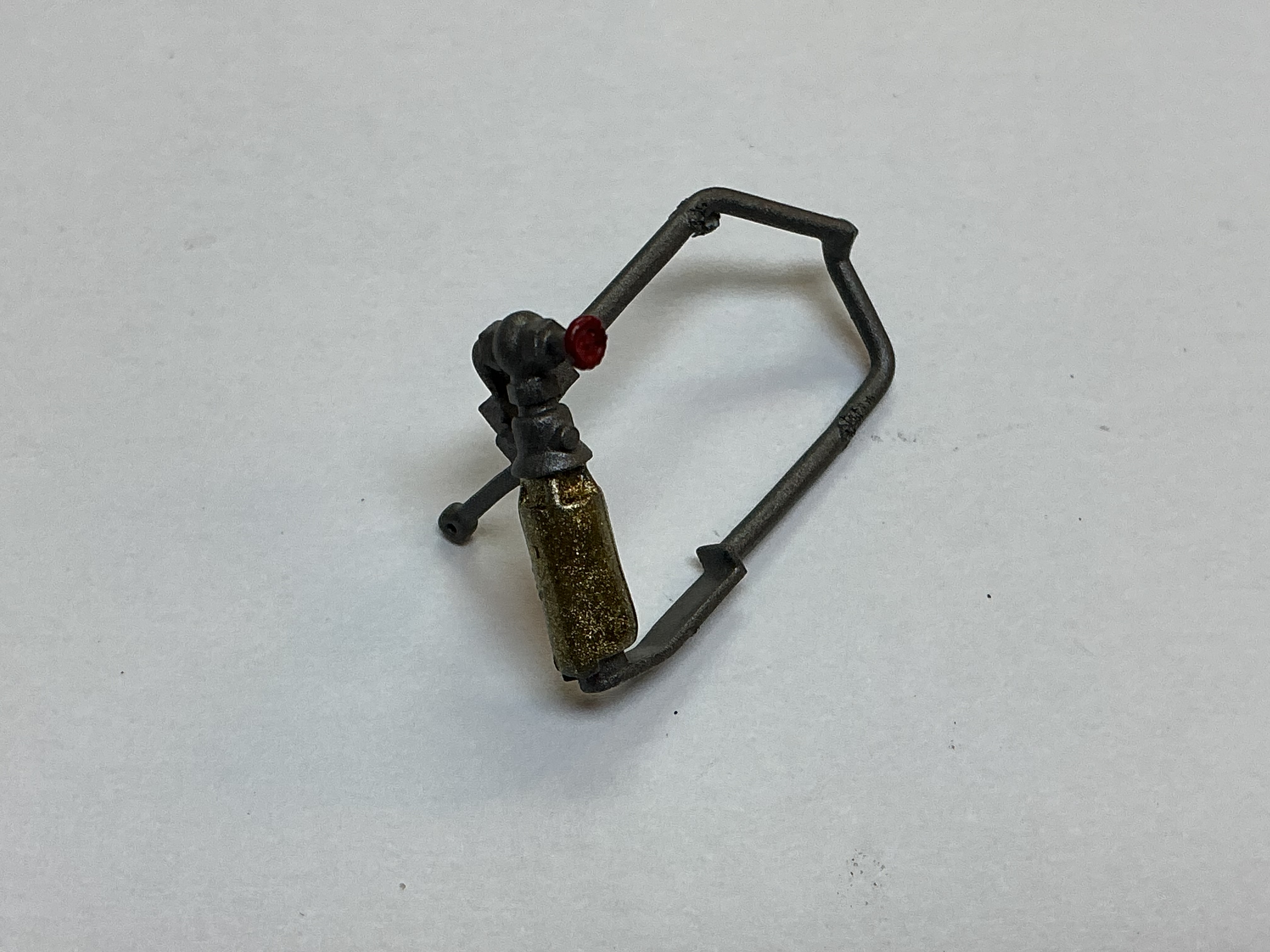 WHISTLE / GRAY & BRASS / W/RED HANDLE / PREMIER FEF 4-8-4