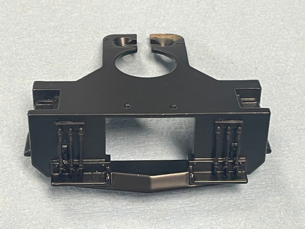 PILOT / 2 HOLE / FRONT OR REAR / BLACK / W/MU HOSES / PREMIER E-44 ELECTRIC / SAME AS P/N FC3130007