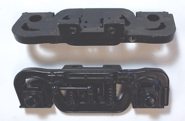 SIDE FRAME / 2-AXLE / RH FRONT / BLACK / BOTTOM MOUNT / PS 2 / RAILKING RDC BUDD CAR