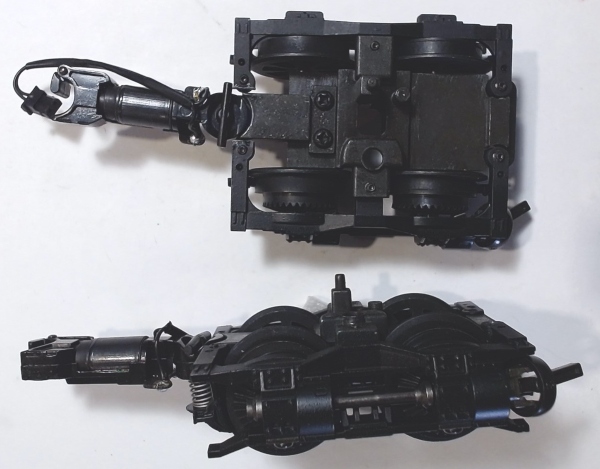 4-WHEEL TRUCK / TENDER REAR / BLACK / W/DRIVE SHAFT / W/YOKE / W/PROTO-COUPLER / PS-2 / PREMIER 3-TRUCK & 4-TRUCK SHAY / NOT 3-2 RAIL