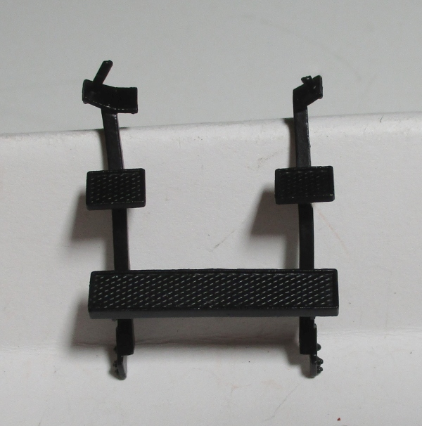 BOILER STAIRS / FRONT UNDER BOILER / BLACK / PREMIER BR44 & SNCF 150X