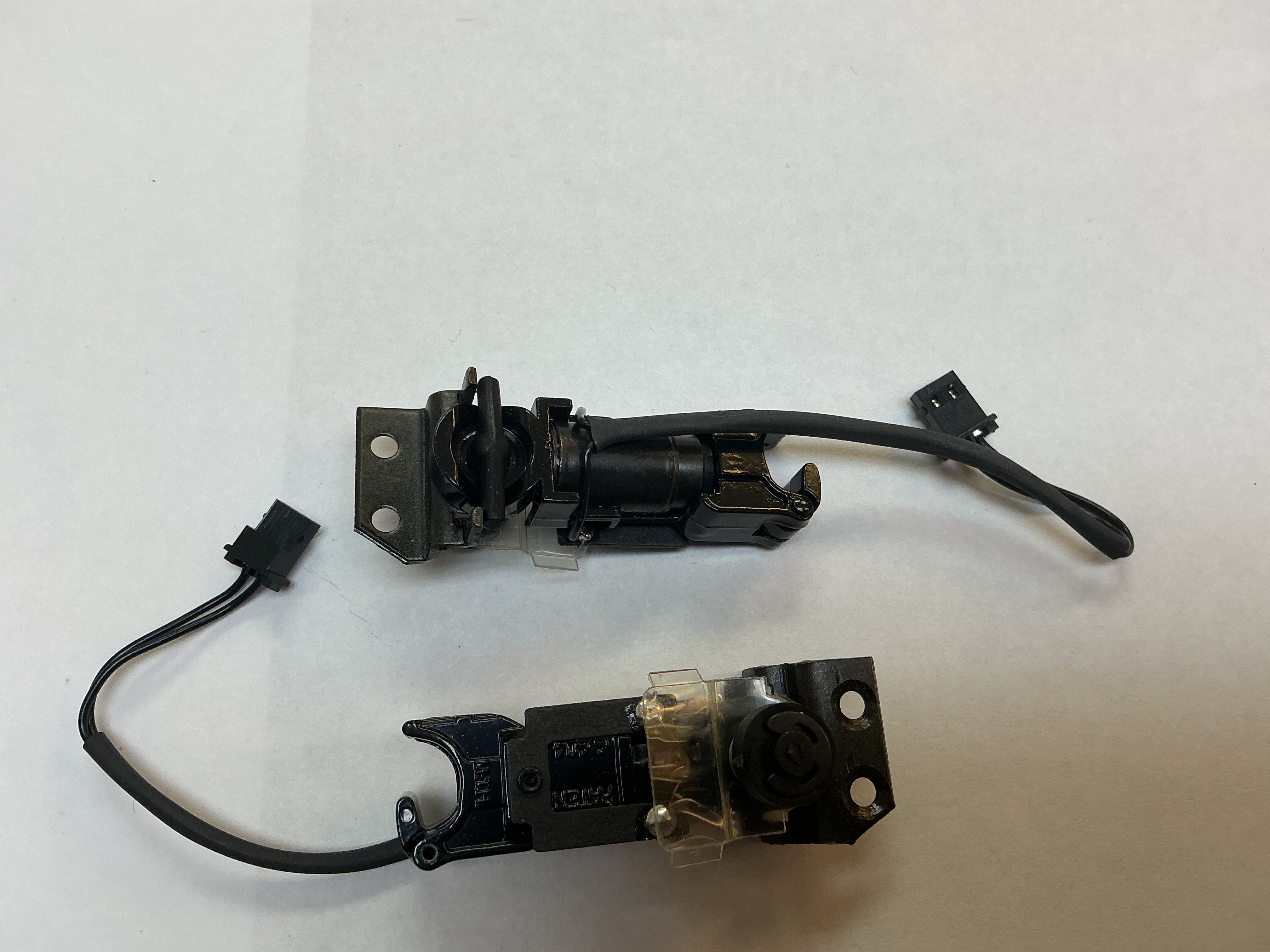 PROTO-COUPLER / SHORT / 44mm OVERALL / PS 2 & 3 / W/MOUNTING BRACKET & INSULATOR / PREMIER CAMELBACK 4-6-0