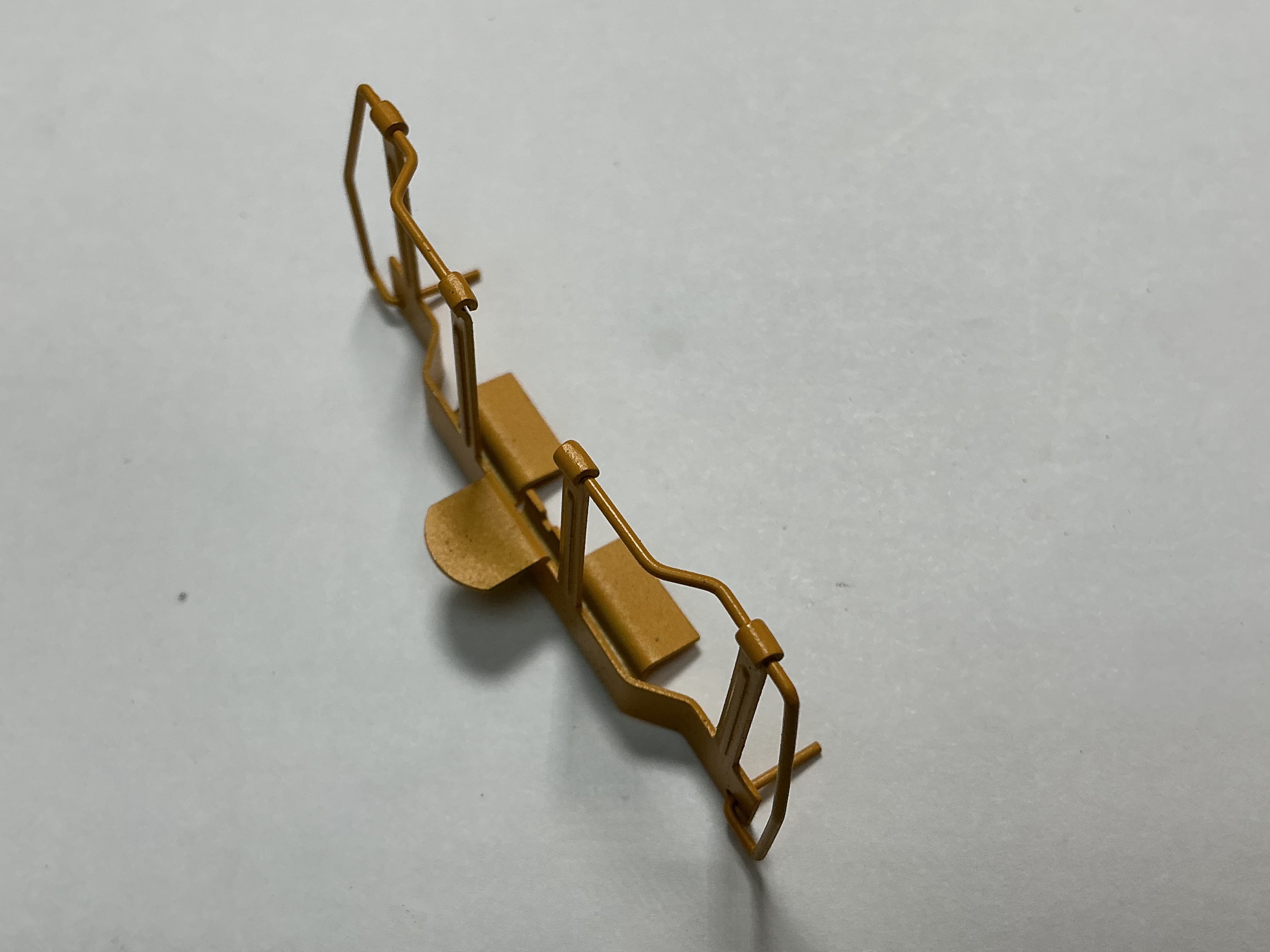 HANDRAIL / FRONT & REAR / YELLOW / PREMIER GP-40