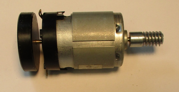 DC MOTOR / RS385PH / MD001-M8 / F/W 30mm D x 7mm THICK / WORM LENGTH 20.38mm / BLACK / PS 2