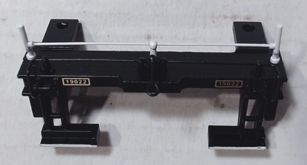 REAR BEAM / TENDER / BLACK W/WHITE RAILINGS & WHITE FOOTBOARDS / W/PLACARDS / PREMIER T-1 4-8-4