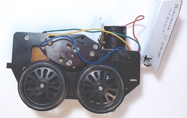 MOTOR BLOCK / TRADITIONAL / W/E-UNIT / RED SPOKED WHEELS / REFURBISHED / NO WEAR / TINPLATE O GAUGE HIAWATHA