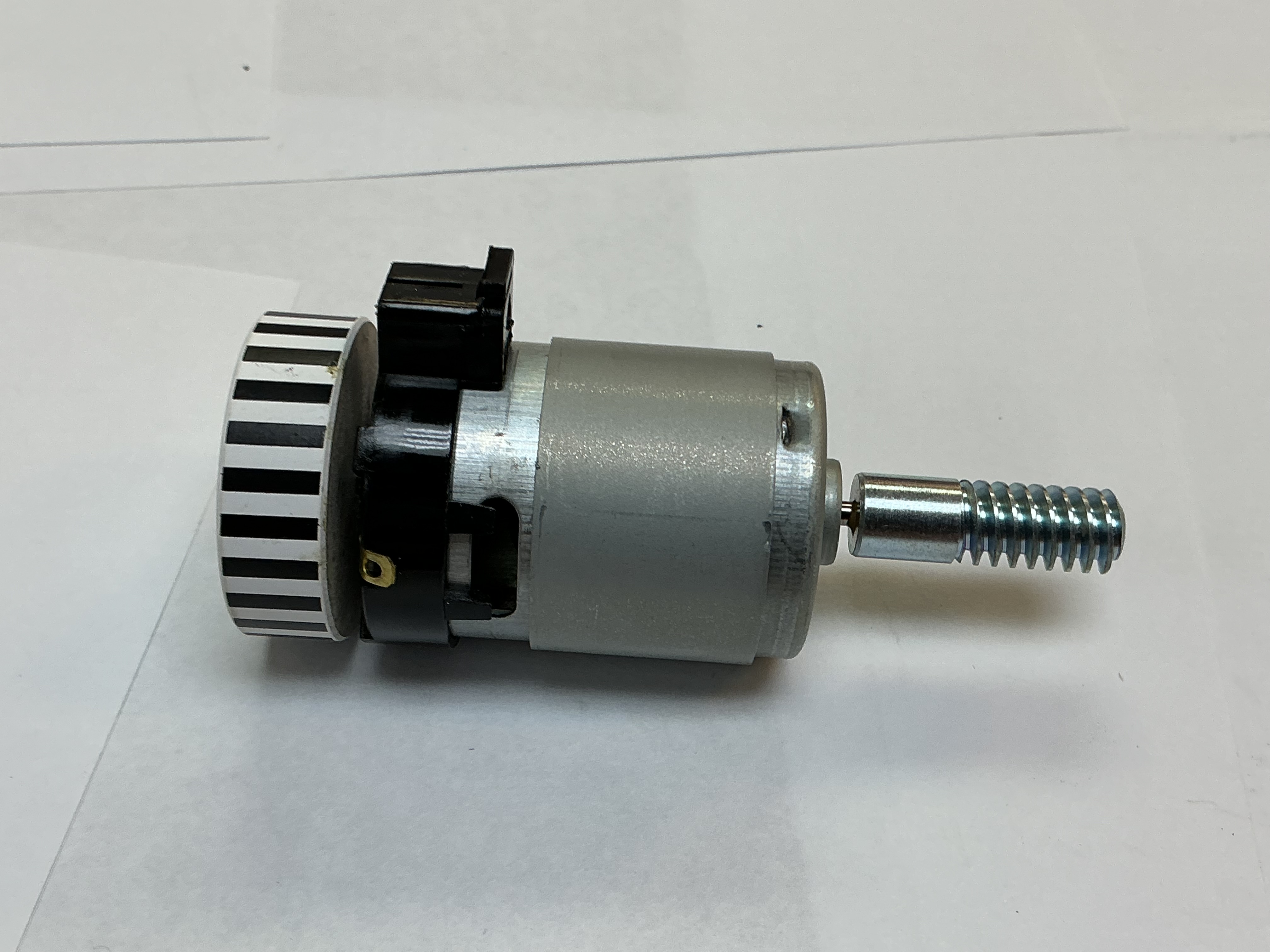 DC MOTOR / RS385PH / MD107-M36 / F/W 29.8mm D x 9mm THICK / WORM LENGTH 28.01mm / STRIPED / PS 2 & PS 3