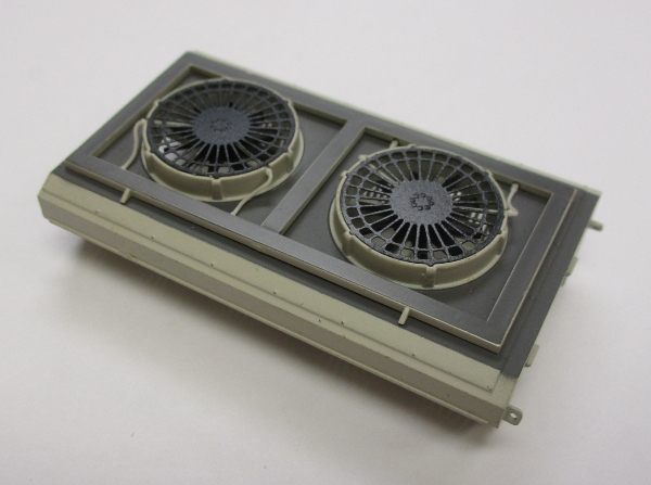 RADIATOR HATCH / REMOVABLE / DARK & LIGHT GRAY / EMD DEMO / HO SCALE SD70ACE