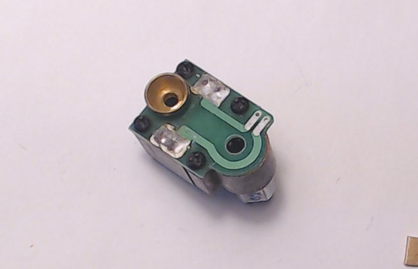 SMOKE UNIT / PS 2 & 3 / 7.5mm POST HEIGHT / 25mm W x 36mm L / BRASS CUP 4.6mm H