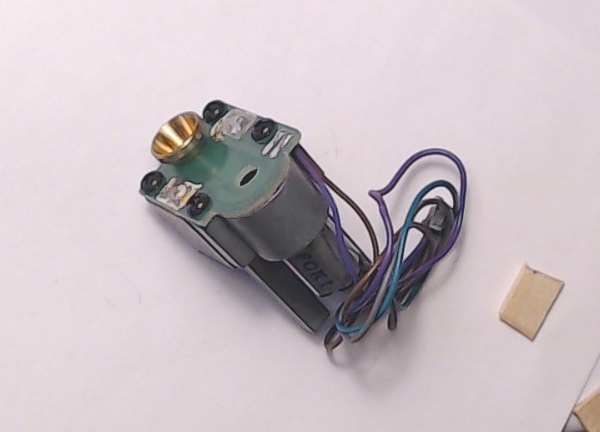 SMOKE UNIT / PS 2 & 3 / 26.1mm POST HEIGHT / 25mm W x 36mm L / BRASS CUP 4.9mm H / PREMIER SHARKNOSE 