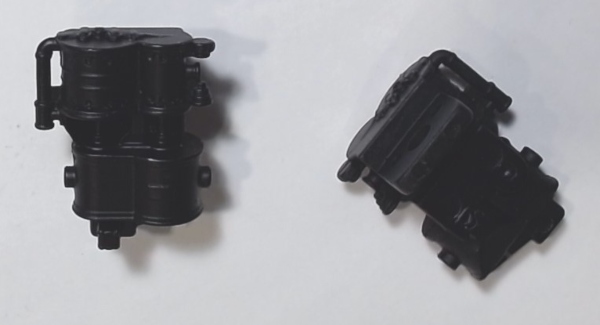 AIR PUMP / BLACK / LH & RH / WESTINGHOUSE CROSS COMPOUND TYPE / PREMIER ESE HUDSON 4-6-4 / SAME AS FB1100195