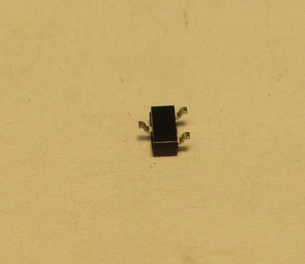 MOSFET / PS 2.0 5V & 3V BOARD / SMT / LIGHT & SMOKE FAN / FDN5630 (Q3, Q4, Q5, Q6, Q12, Q17, Q18, Q20) 