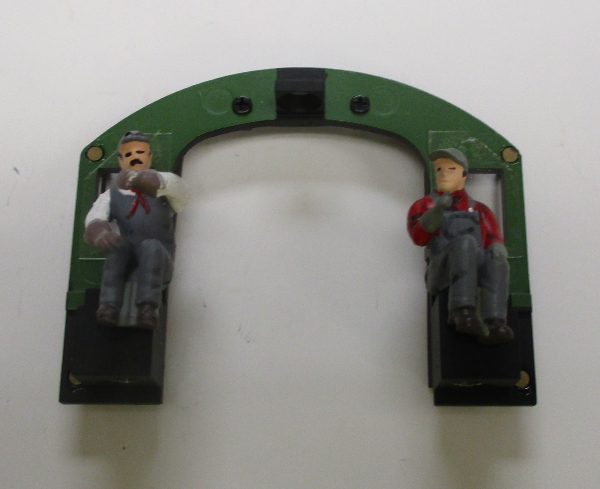 CAB / REAR WALL / W/ENGINEER & FIREMAN / PREMIER TRIPLEX 2-8-8-8-2