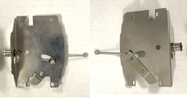 ROOF LATCH / RIGHT HAND / INTERIOR LIGHT BRACKET / WITH LOCKING ROD / CHROME / TINPLATE STANDARD GAUGE A/F 4300 SERIES PASSENGER CAR