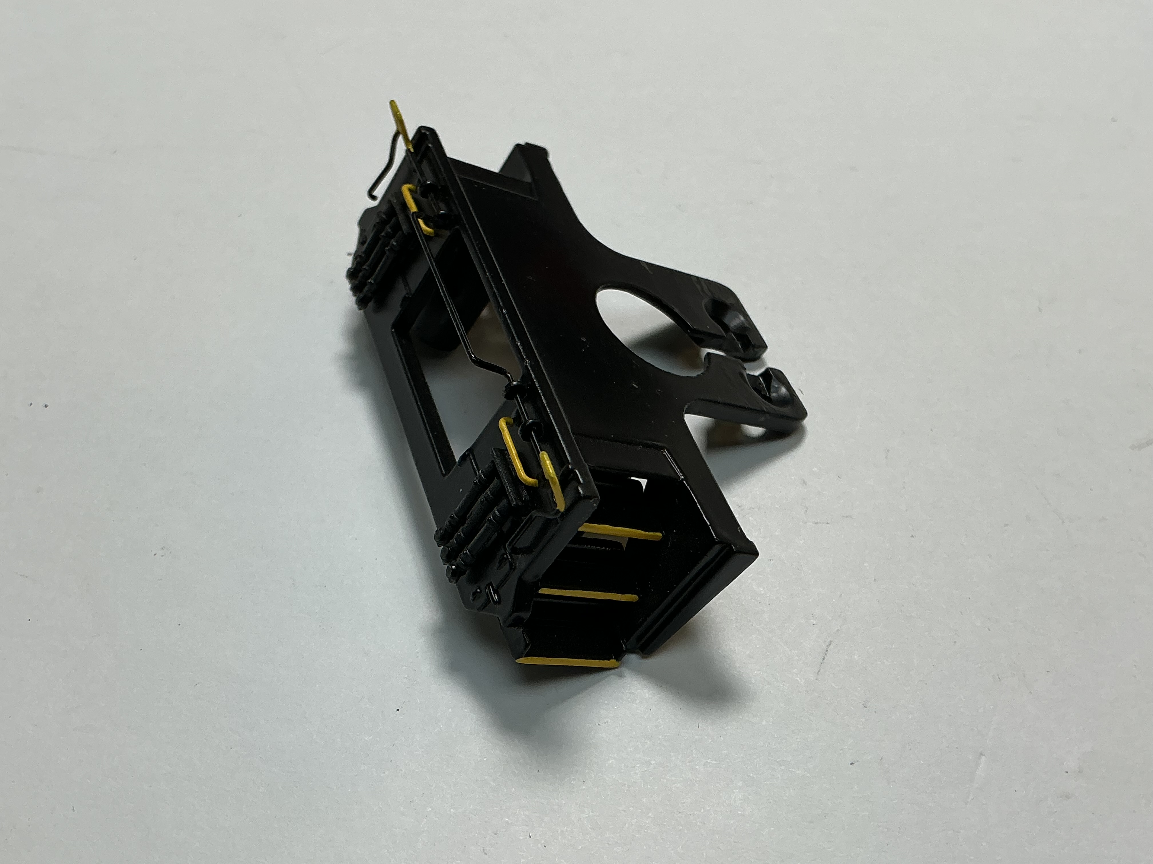 PILOT / 2 HOLE / BLACK W/yellowSTEP ENDS / W/CUT LEVER & BRAKE HOSES / PREMIER SD24