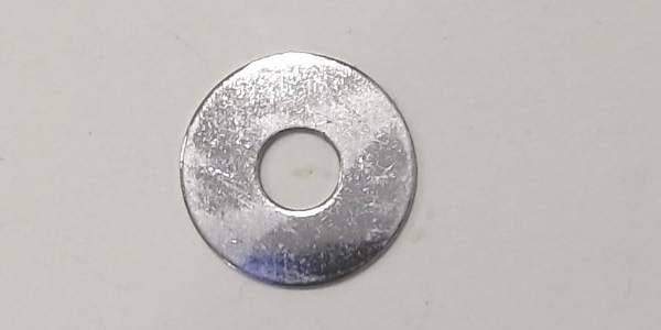 WASHER / METAL / PLATINUM / 15mm O.D. x 5.4mm I.D. x 0.6mm THICK 
