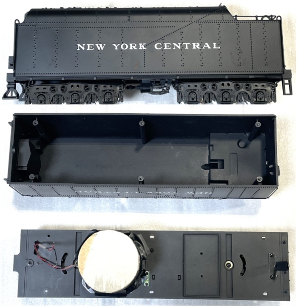 TENDER SHELL AND CHASSIS / #5405 / RAILKING ONE GAUGE J3a HUDSON / AS SHOWN