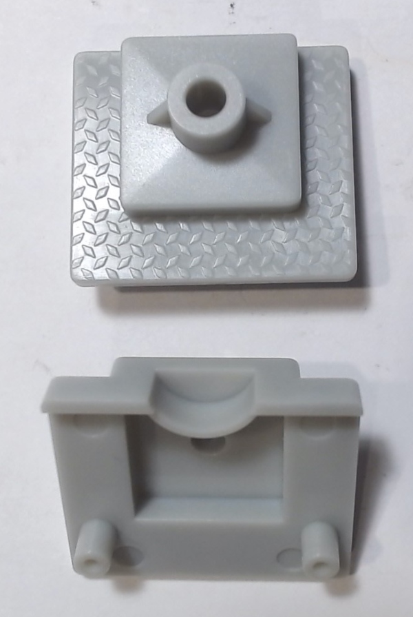 FIFTH WHEEL / TRAILER FRONT RETAINER / UNPAINTED / RAILKING ROCKET TRAILER