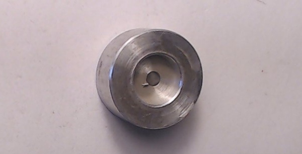 HEAT SINK / ALUMINUM / 3mm x 20mm x 10mm / 2.4mm x 10mm HOLE ON BOTTOM / *