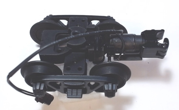 TENDER TRUCK / 4-WHEEL / W/O CHAINS / BLACK / W/PROTOCOUPLER / REAR / PREMIER LIGHT MIKADO 2-8-2