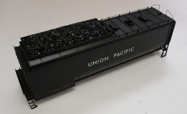 SHELL / TENDER / MISSING CENTER WATER HATCH & WARNING LIGHT / UP #4006 / PS 2 / PREMIER BIG BOY 4-8-8-4 