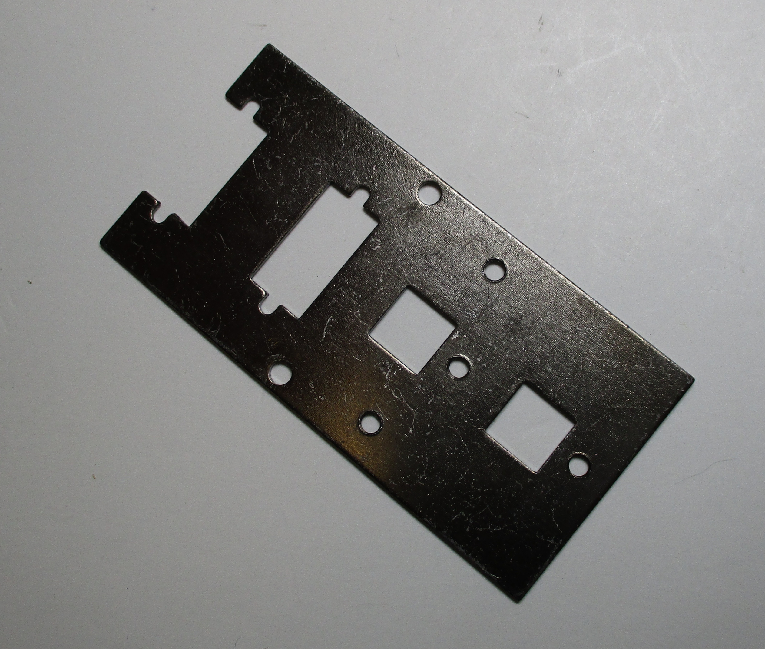 BRACKET / SWITCH & POT MOUNTING / TENDER / STAMPED / PS 2 & PS 3 / PREMIER CAB FORWARD