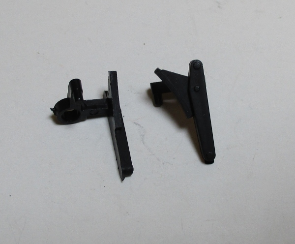 BRAKE SHOE / RH / REAR DRIVER / PLASTIC / PREMIER K-4s 4-6-2