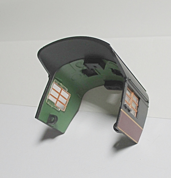 CAB / W/O REAR WALL / W/O INTERIOR LIGHT / HO SCALE N&W J CLASS 4-8-4